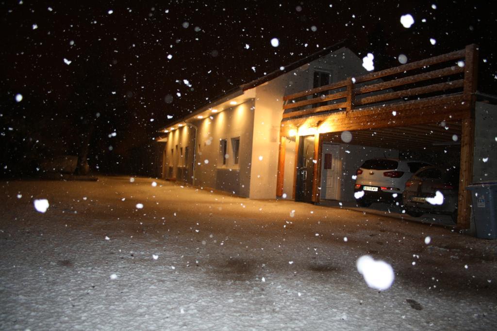 Gite L'Annexe Crotenay Exterior photo